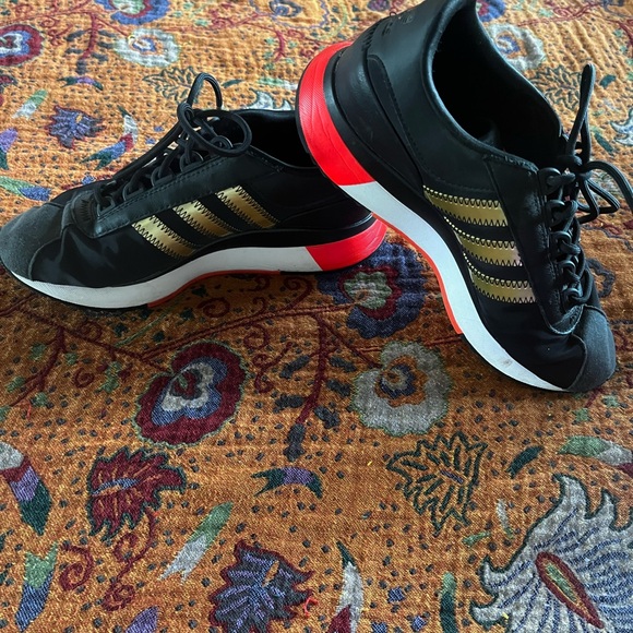 adidas Shoes - Adidas Sneakers Size 7